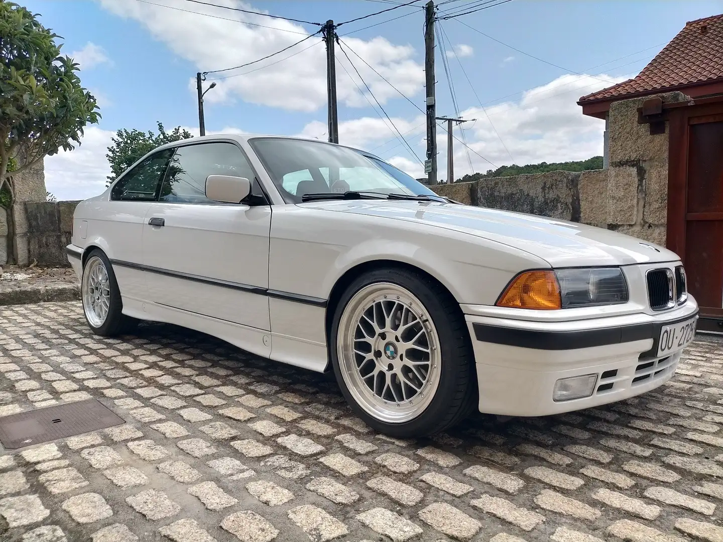 BMW 318 318is Coupé - 1