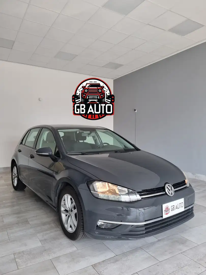 Volkswagen Golf Golf VII 2017 5p 1.6 tdi Executive 115cv dsg Grijs - 1