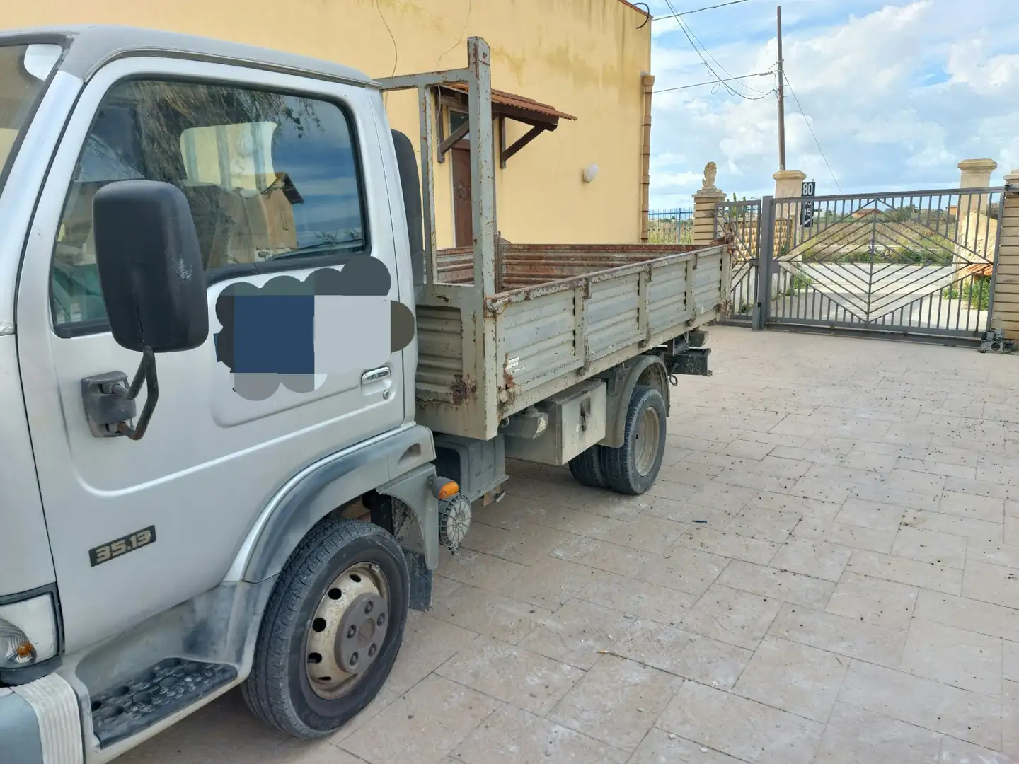 Nissan Cabstar - 2