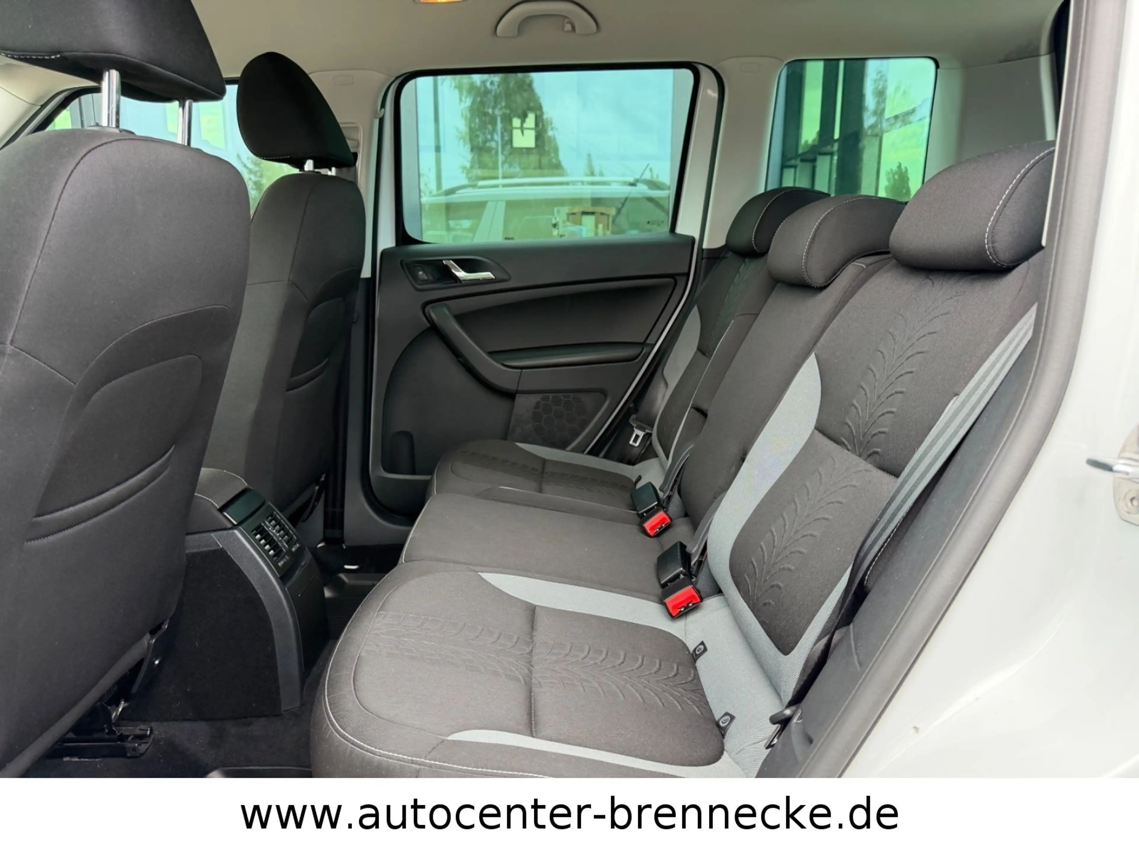 Skoda Yeti Ambition Outdoor*1. Hand* — photo 13