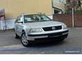 Volkswagen Passat Variant Edition 1.6*10/25*Klima*ESP*Allw* Plateado - thumbnail 1