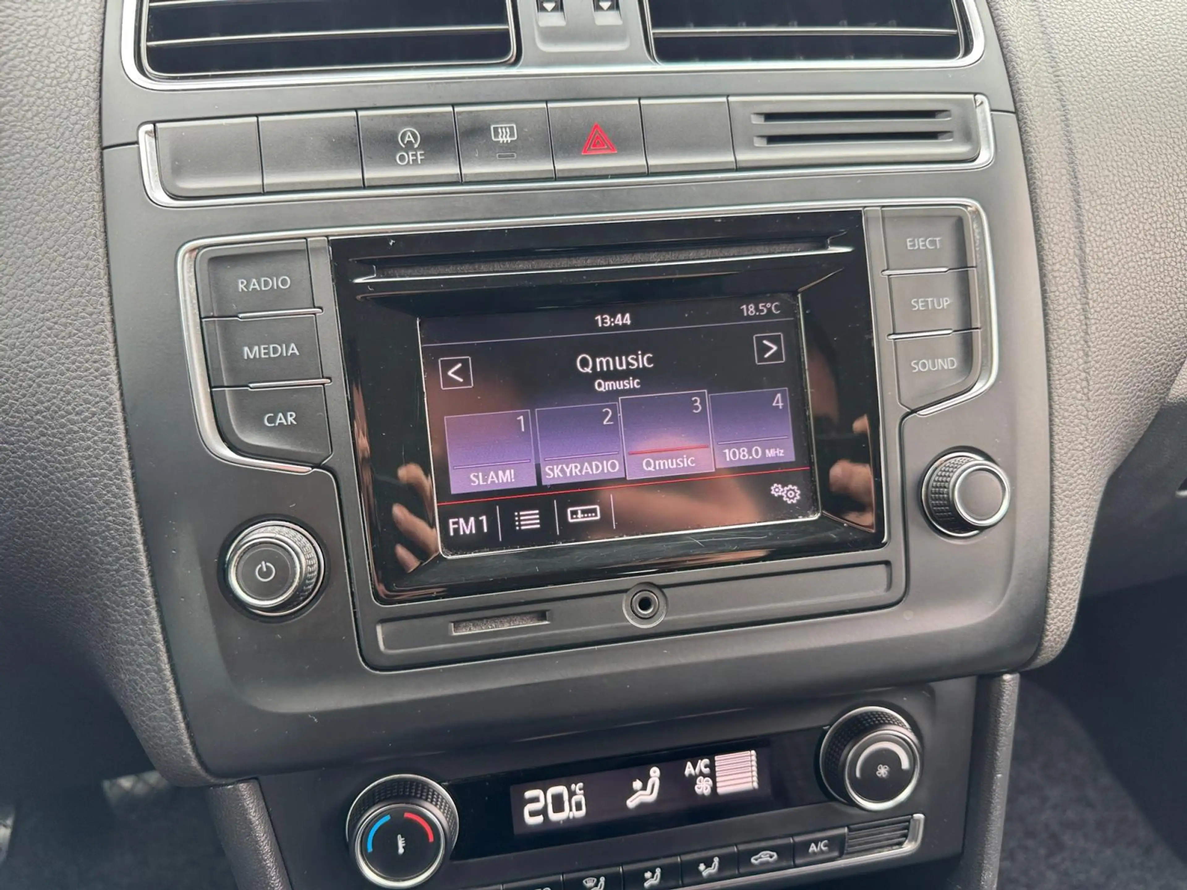 Volkswagen Polo 1.2 TSI Comfortline ✅ Clima ✅ LMV — photo 7
