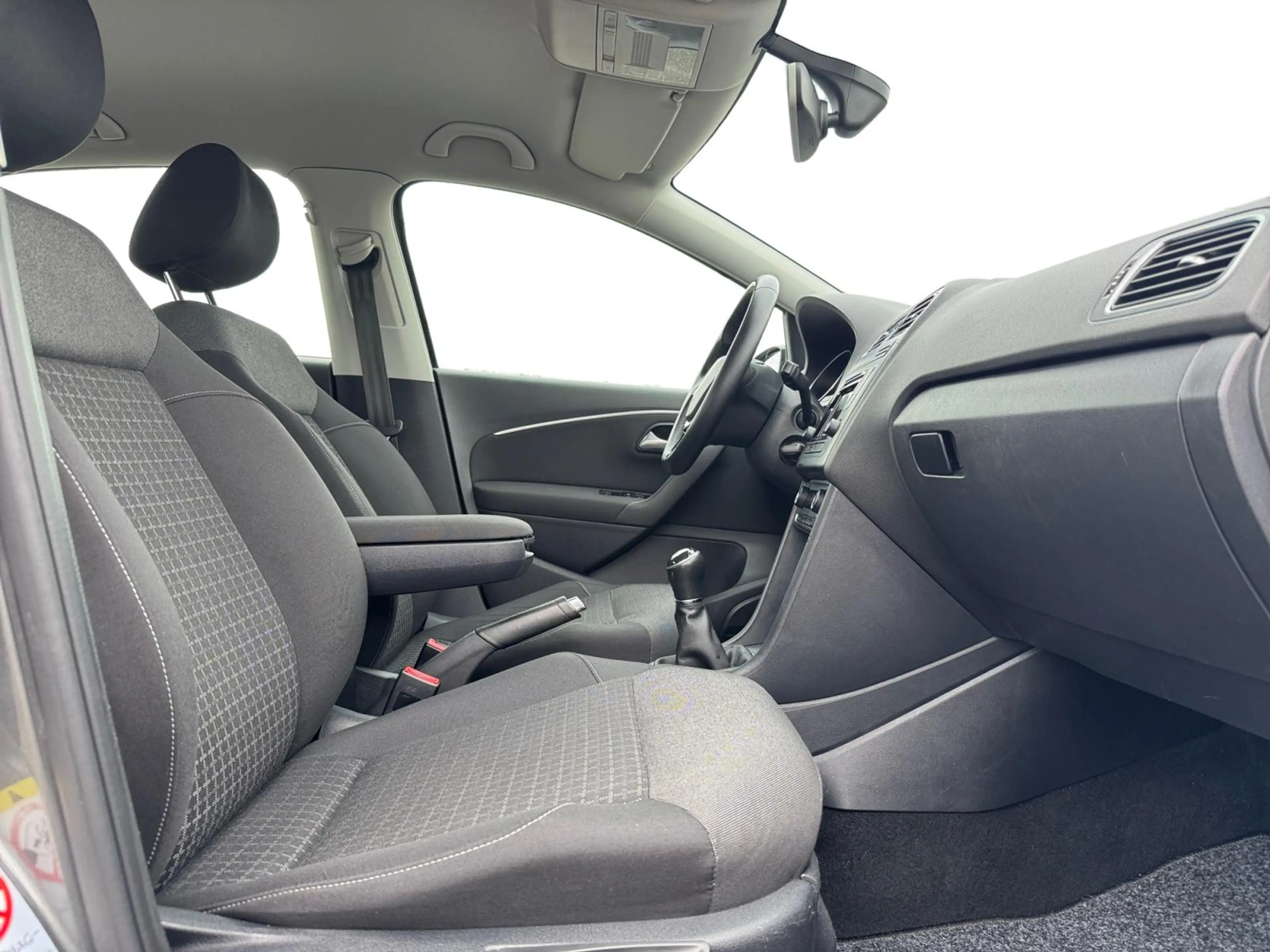 Volkswagen Polo 1.2 TSI Comfortline ✅ Clima ✅ LMV — photo 9