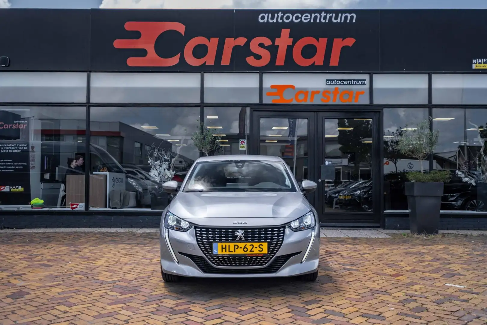 Peugeot 208 1.2 PureTech Blue Lease Active|Navi|Camera|Cruise Grey - 2