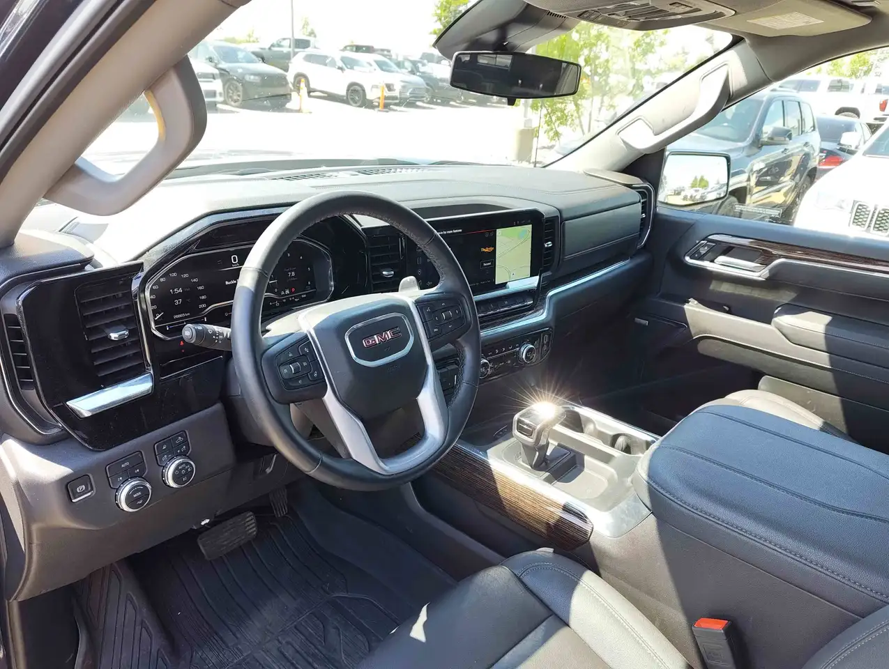 GMC Sierra 1500 снимка GMC Sierra 1500