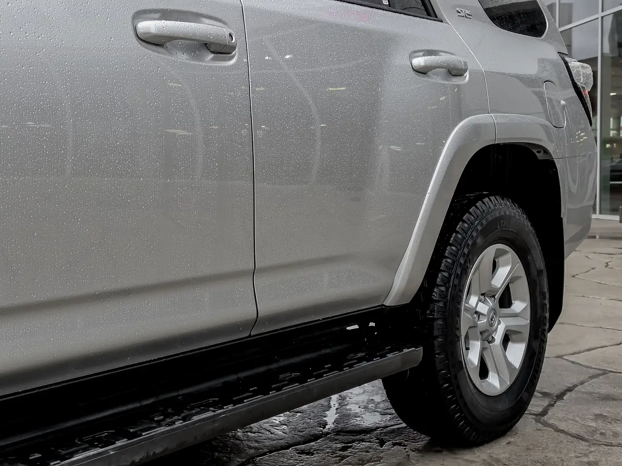 Toyota 4-Runner снимка Toyota 4-Runner