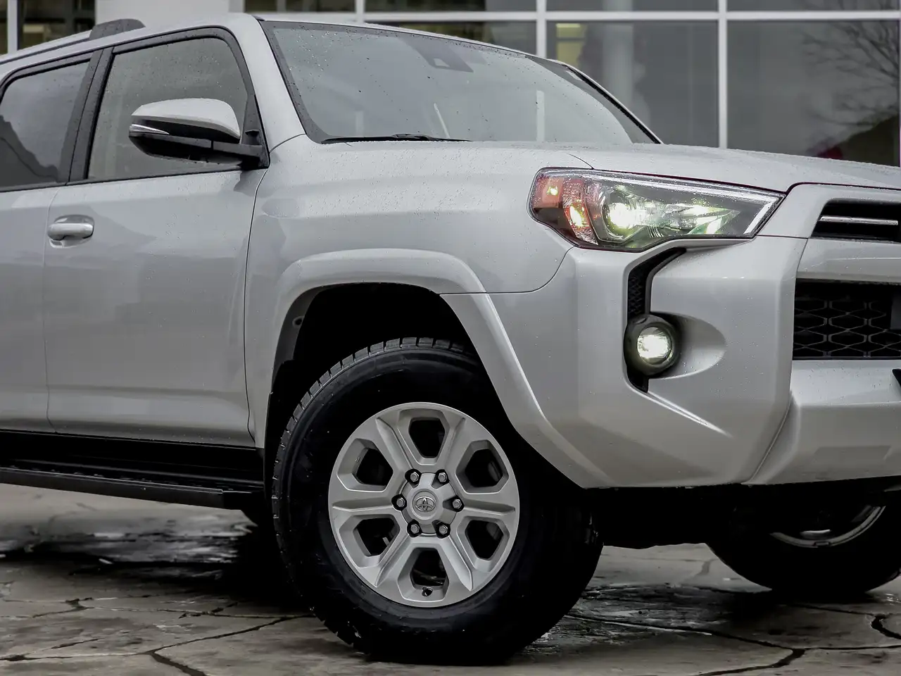 Toyota 4-Runner снимка Toyota 4-Runner