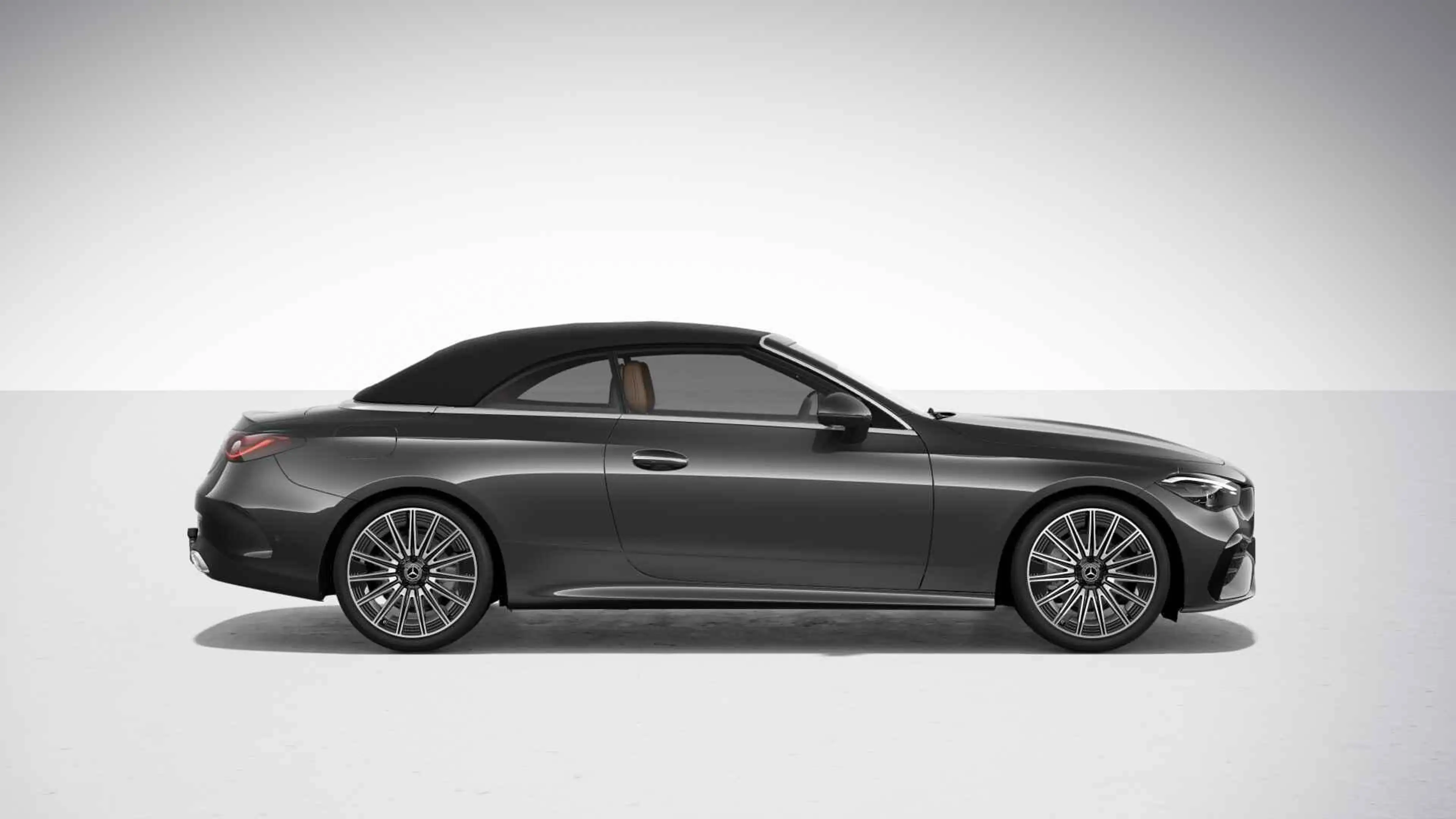 Mercedes-Benz CLE 200 Cabriolet AMG Line — photo 8