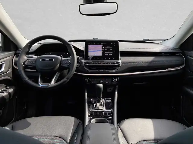 Jeep Compass view 4