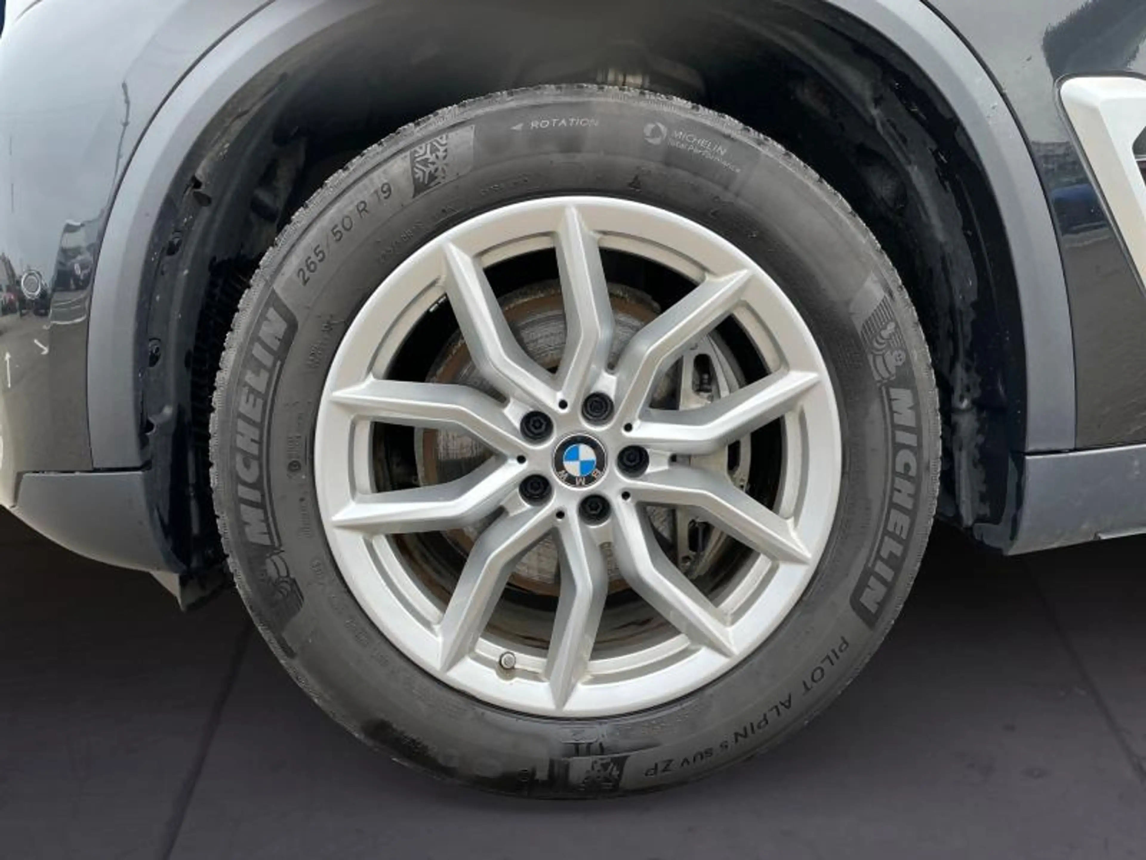 BMW X5 X5 xDrive40i — photo 8