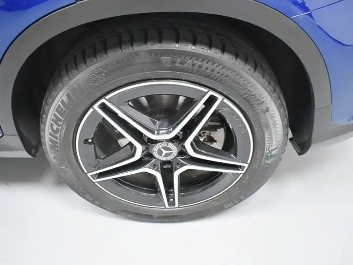 Mercedes-Benz GLC 2020, foto 6
