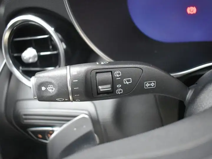 Mercedes-Benz GLC 2020, foto 11