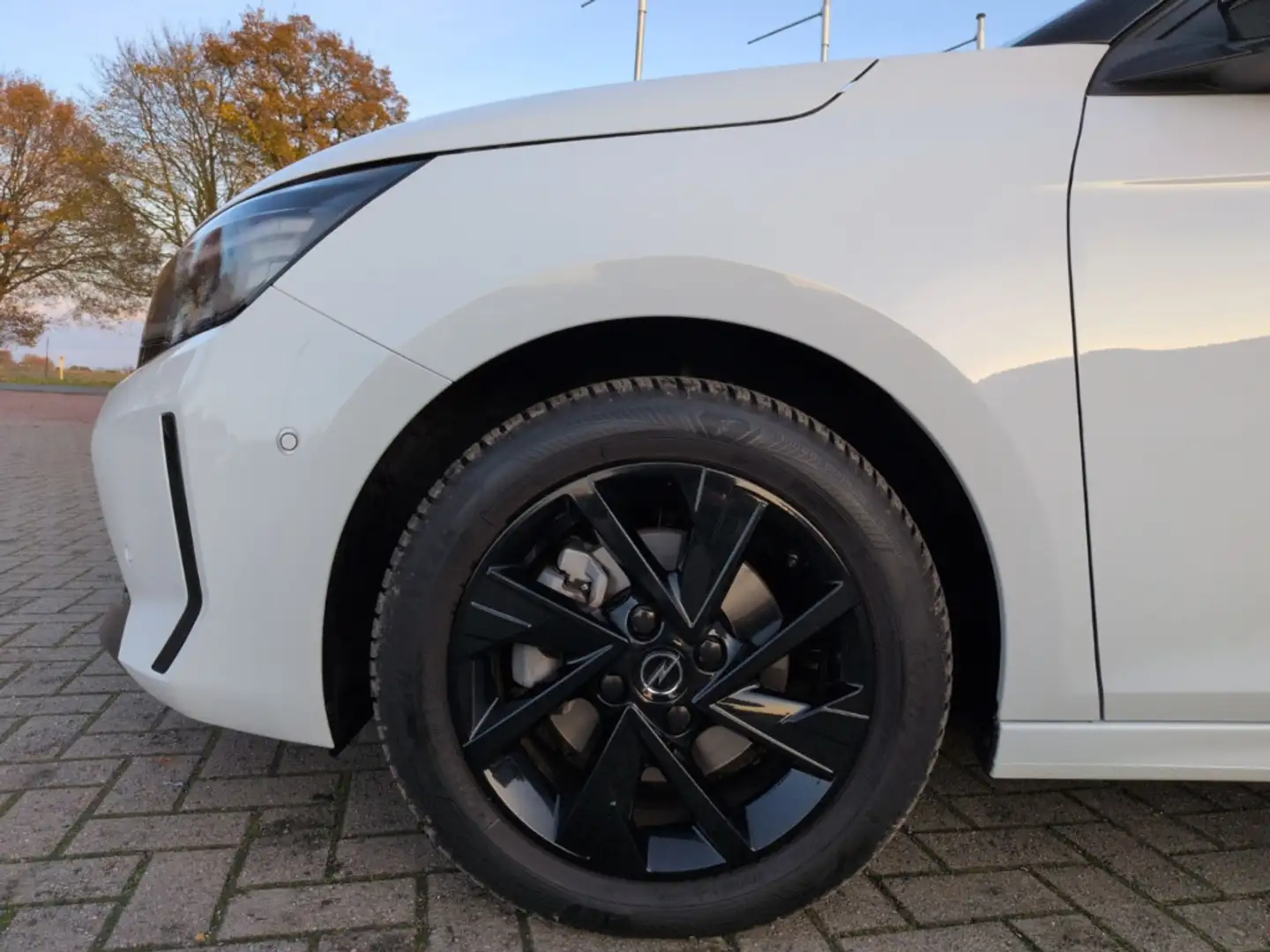 Opel Corsa F GS LED SHZ LenkradHZG Totwinkelassistent Apple C Weiß - 2