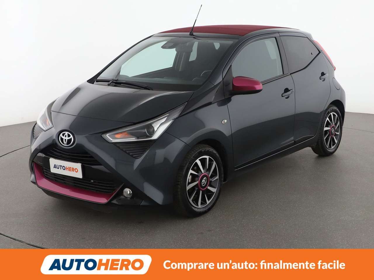 Toyota Aygo 1.0 x-wave grey 72 CV