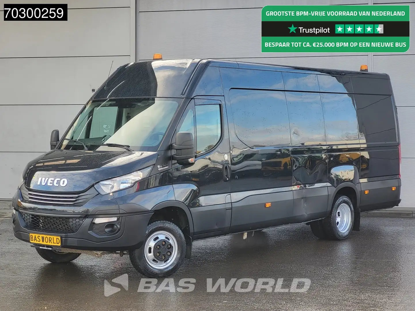 Iveco Daily 35C18 3.0L Automaat L3H2 3,5t Trekhaak 180PK Navi Grijs - 1