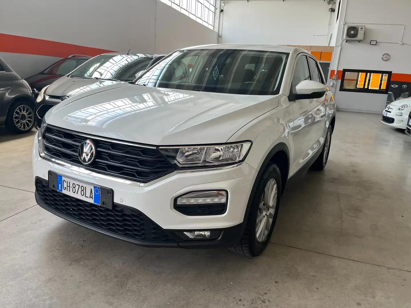 Volkswagen T-Roc 1.6 tdi Advanced Blanco - 2