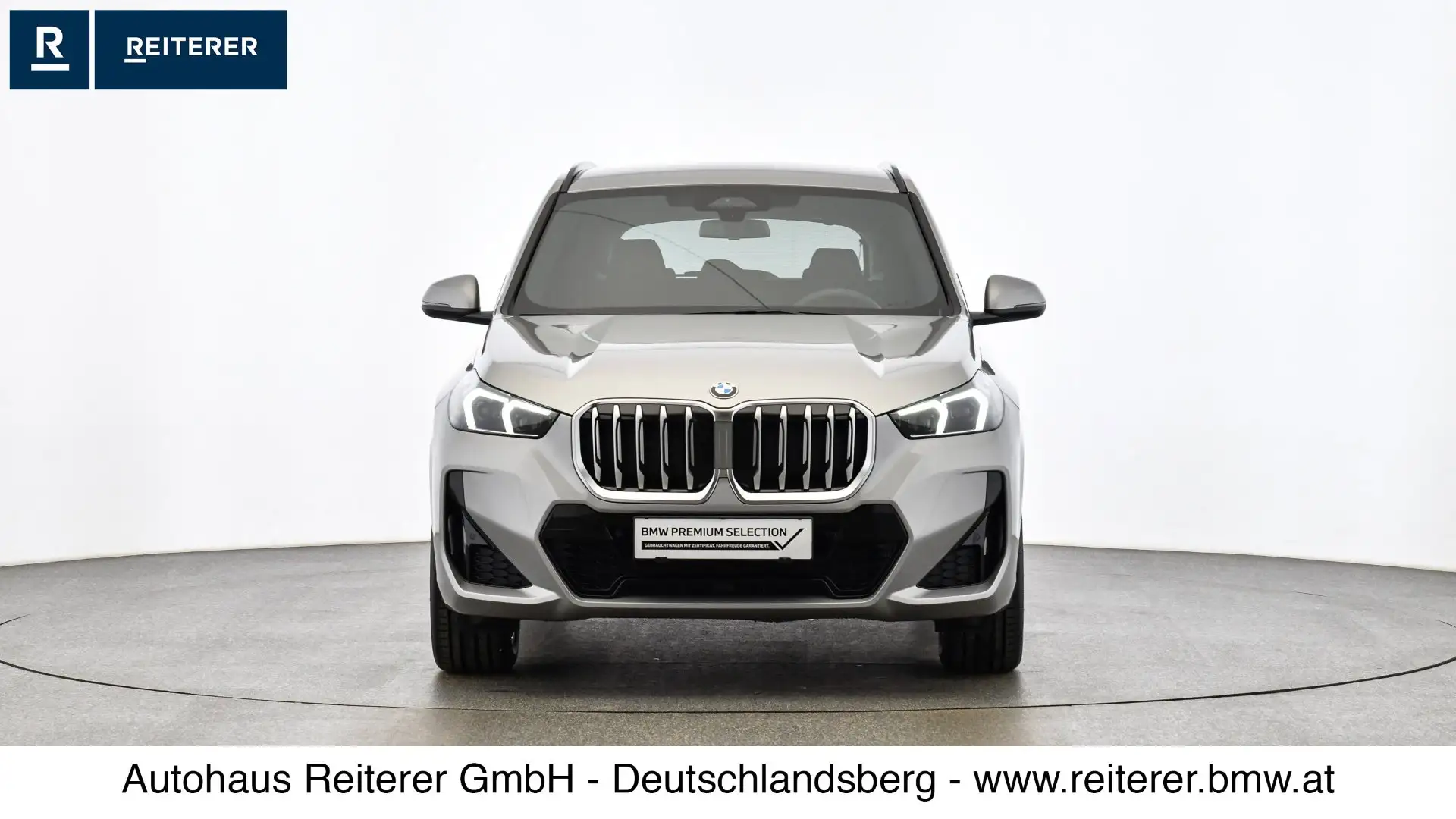 BMW X1 sDrive20i *M-Sportpaket *Adaptives M Fahrwerk *AHK Silber - 2
