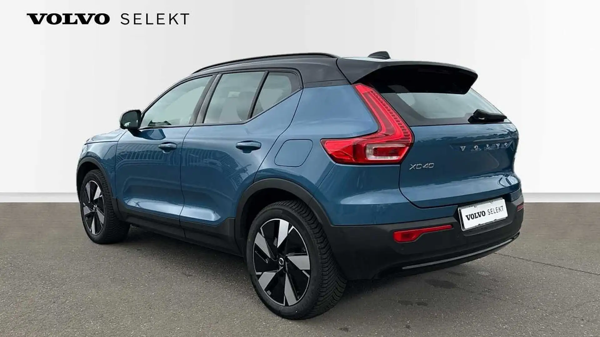 Volvo XC40 Single Motor Extended Range Bleu - 2