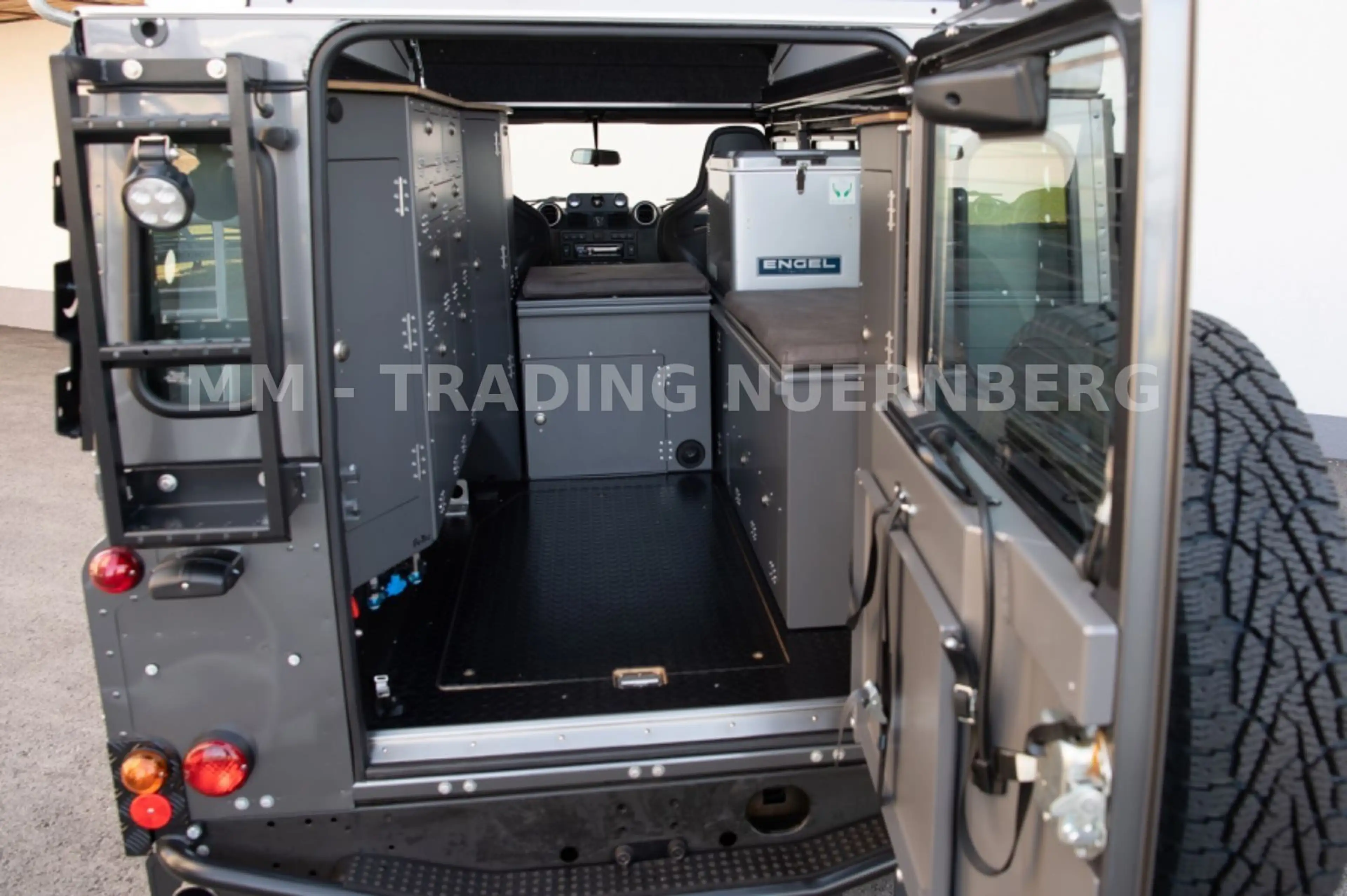 Land Rover Defender DEFENDER 110 SE KOMPLETTUMBAU EX-TEC- UNBENUTZT — photo 17