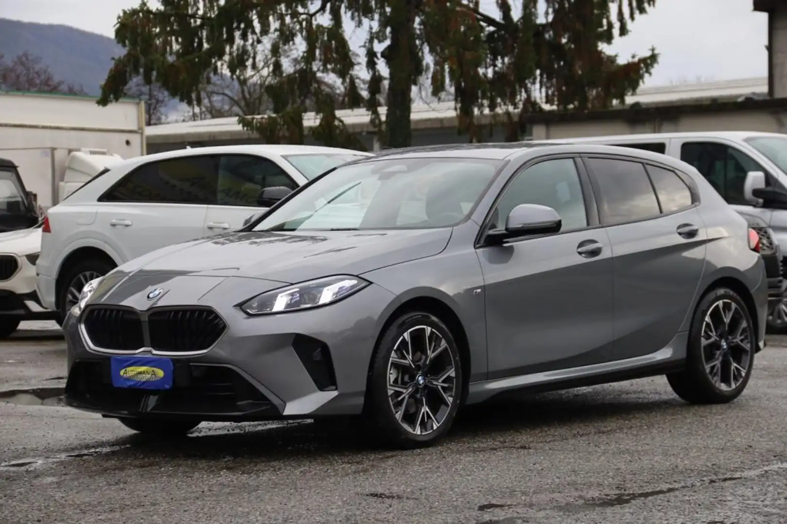 BMW 118 d MSport Pro Grijs - 2