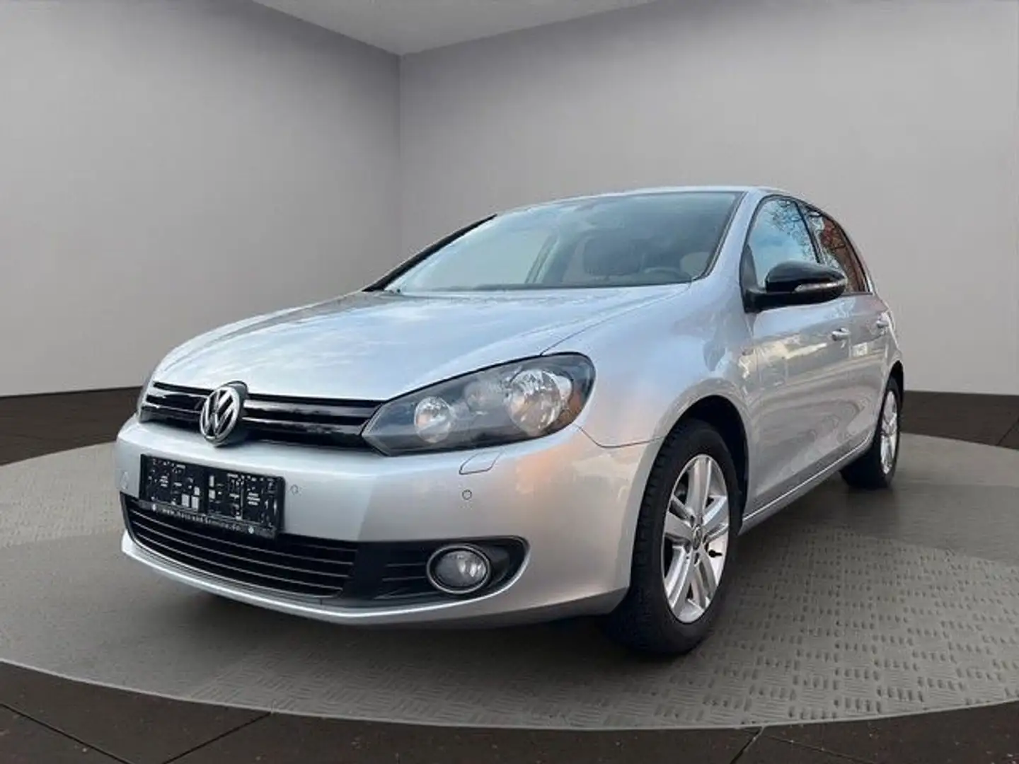Volkswagen Golf VI Match 1 Hand Klima TÜV NEU nur 33.890 Km Silber - 1