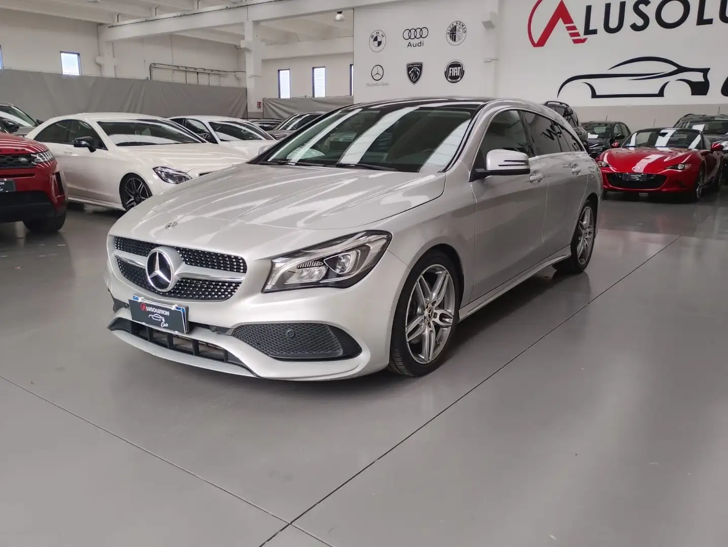 Mercedes-Benz CLA 220 CLA 220 d S.W. Automatic Premium Silber - 2