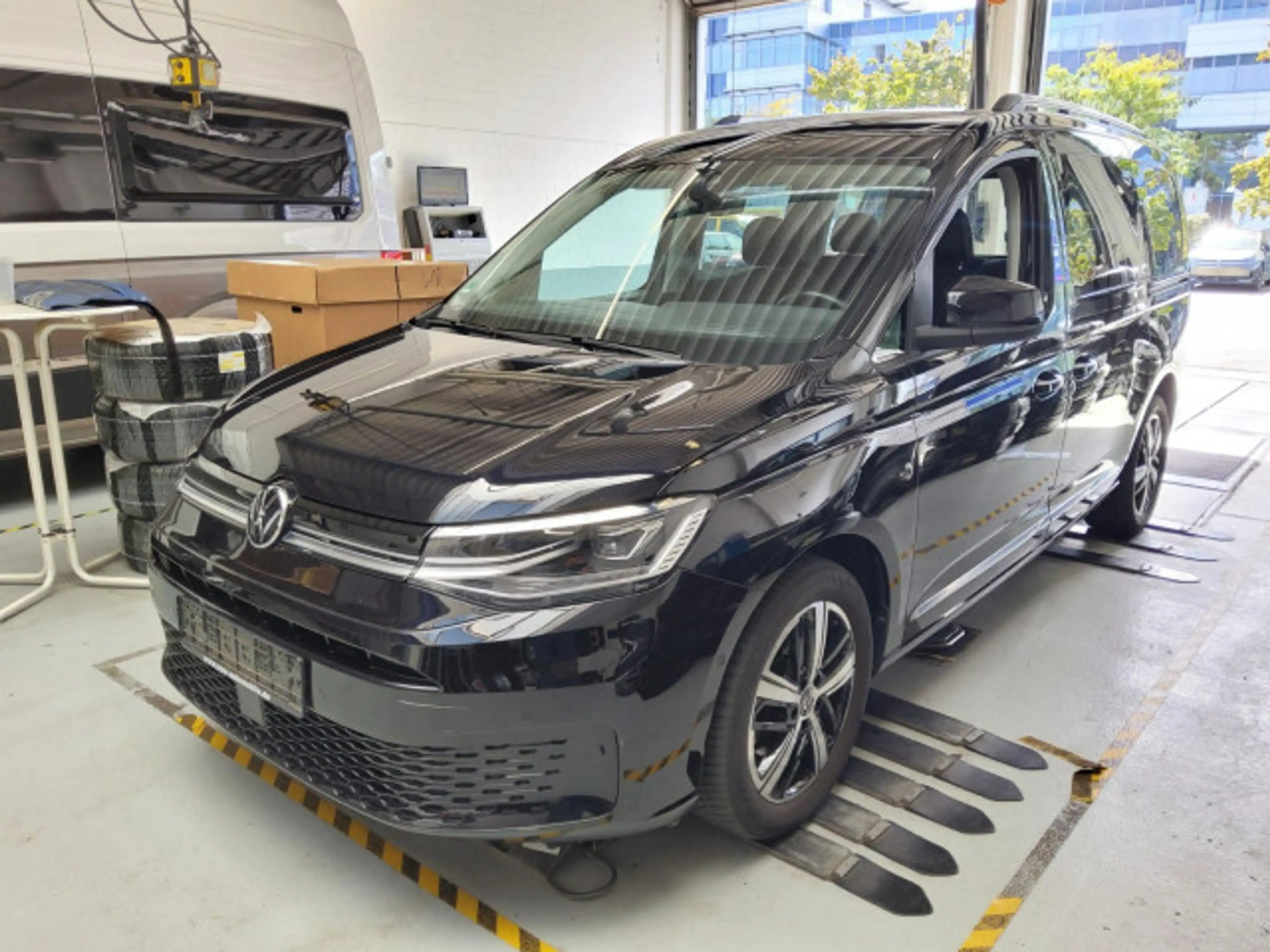 Volkswagen Caddy Style 7Sitzer 1.5 TSI LED ACC RFK SHZ — photo 2