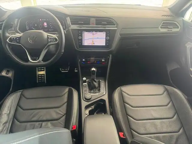 Volkswagen Tiguan view 8