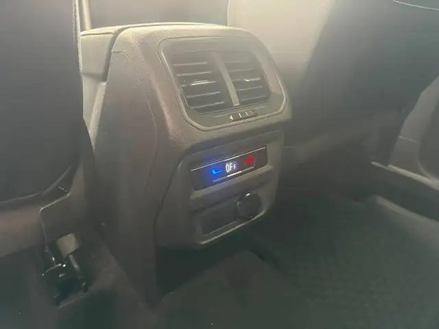 Volkswagen Tiguan view 11