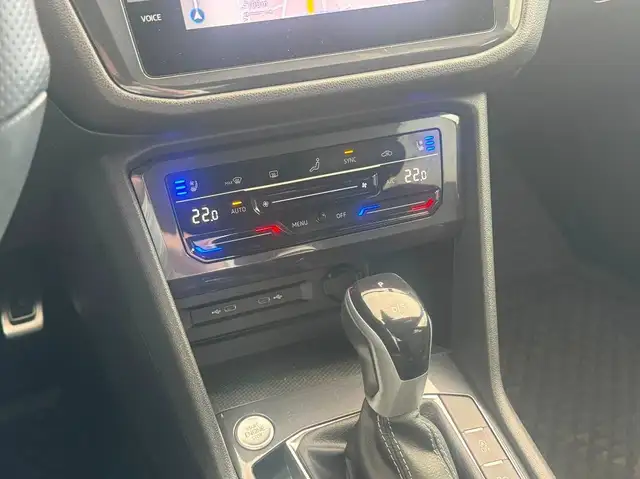 Volkswagen Tiguan view 9