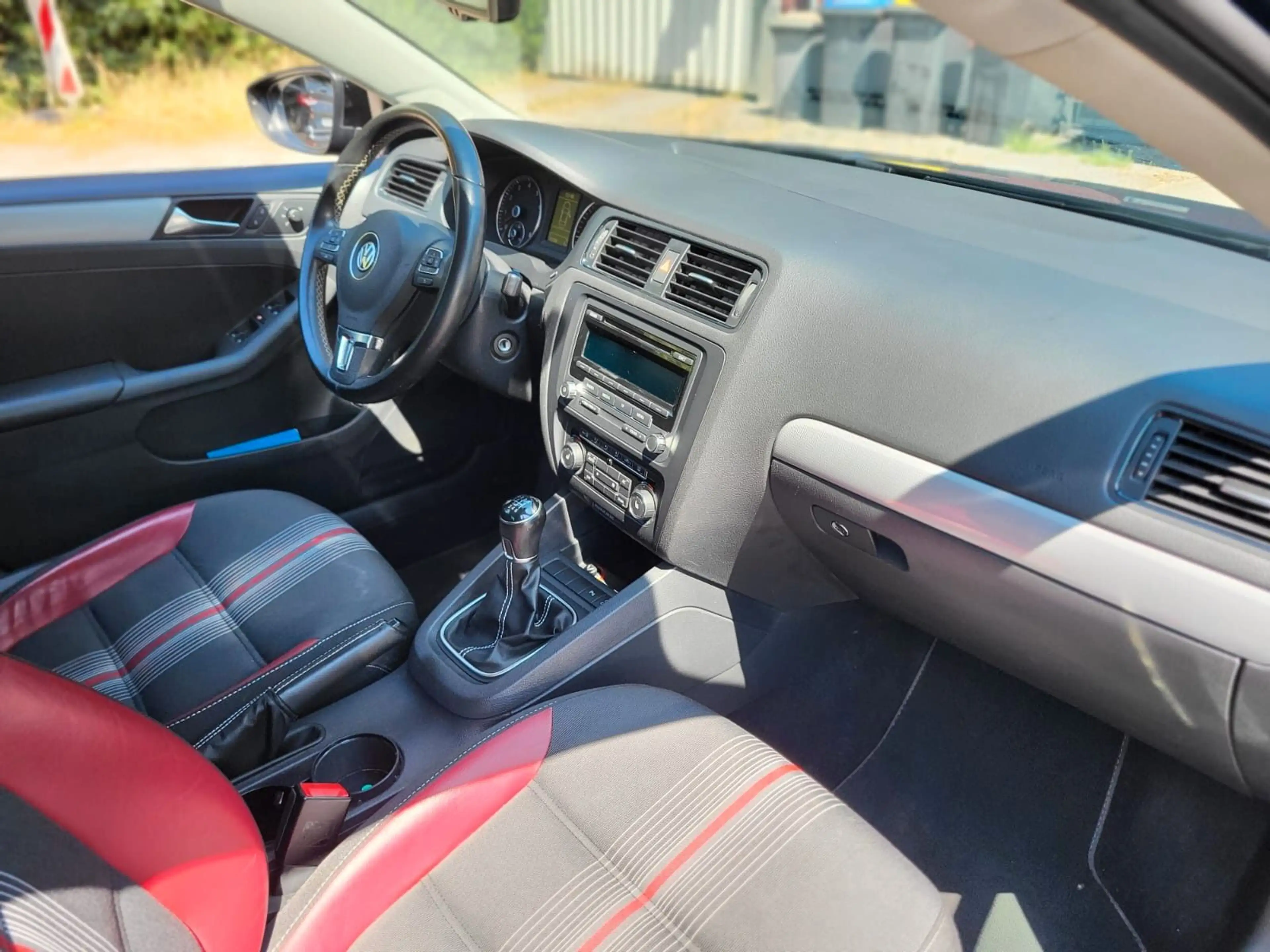 Volkswagen Jetta VI Match/ 1. Hand/ Scheckheft — photo 11