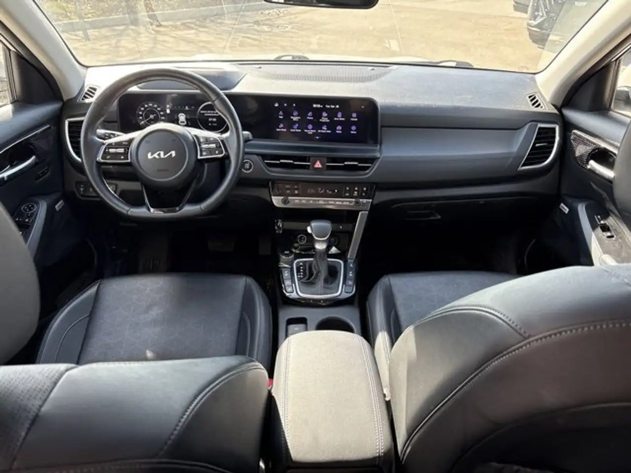 Kia Seltos снимка Kia Seltos