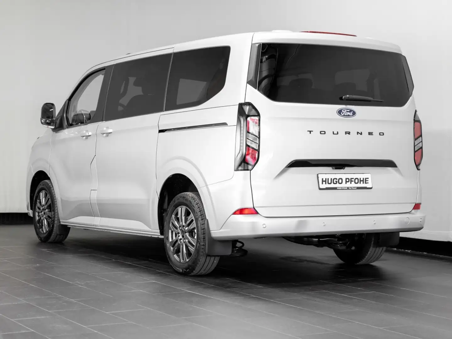 Ford Tourneo Custom Titanium 320 L1H1 VA Autm. LM Silver - 2
