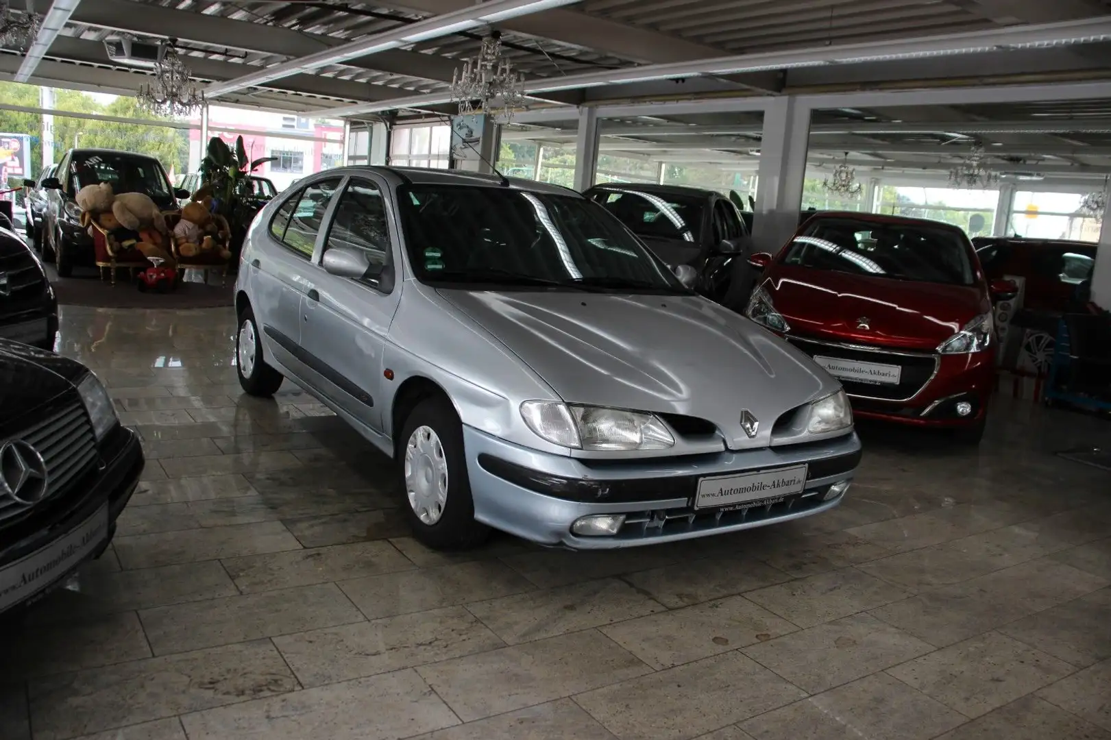 Renault Megane 1.6 Grau - 2