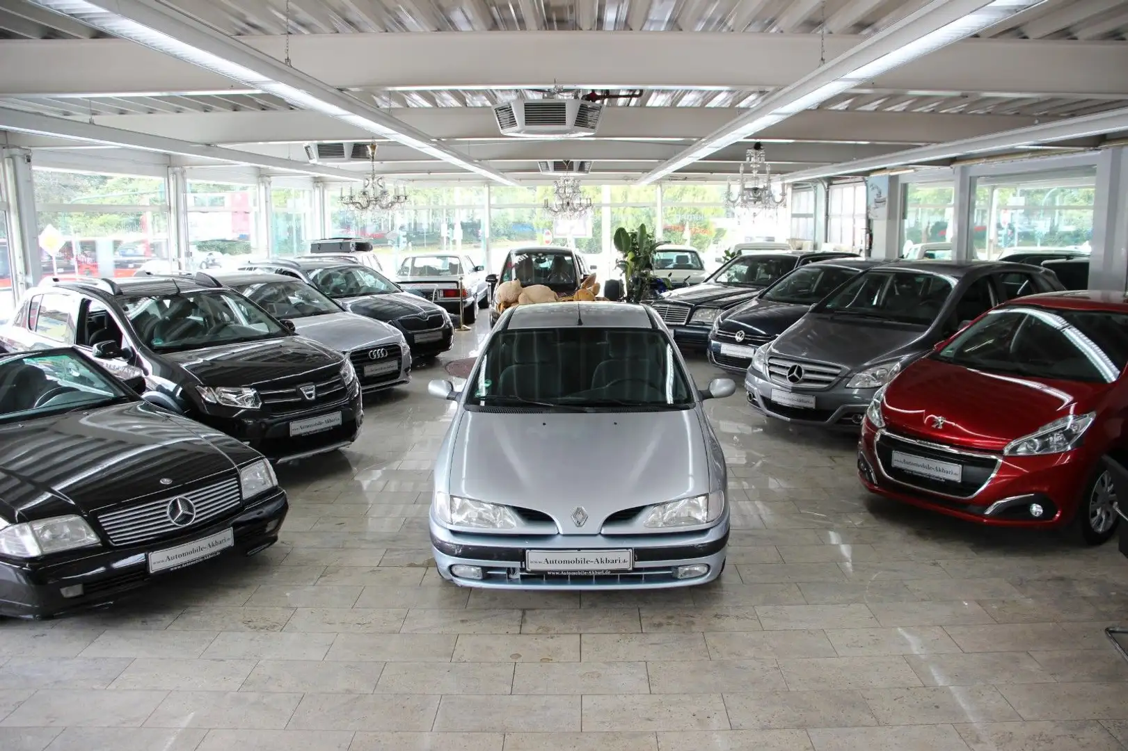 Renault Megane 1.6 Grau - 1