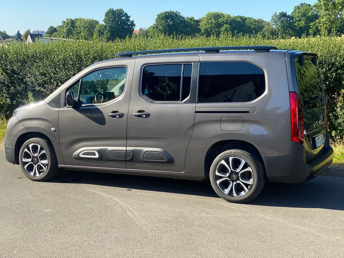 Citroen Berlingo Berlingo Diesel 5-Türer XL BlueHDi 130 SHINE Gri - 1