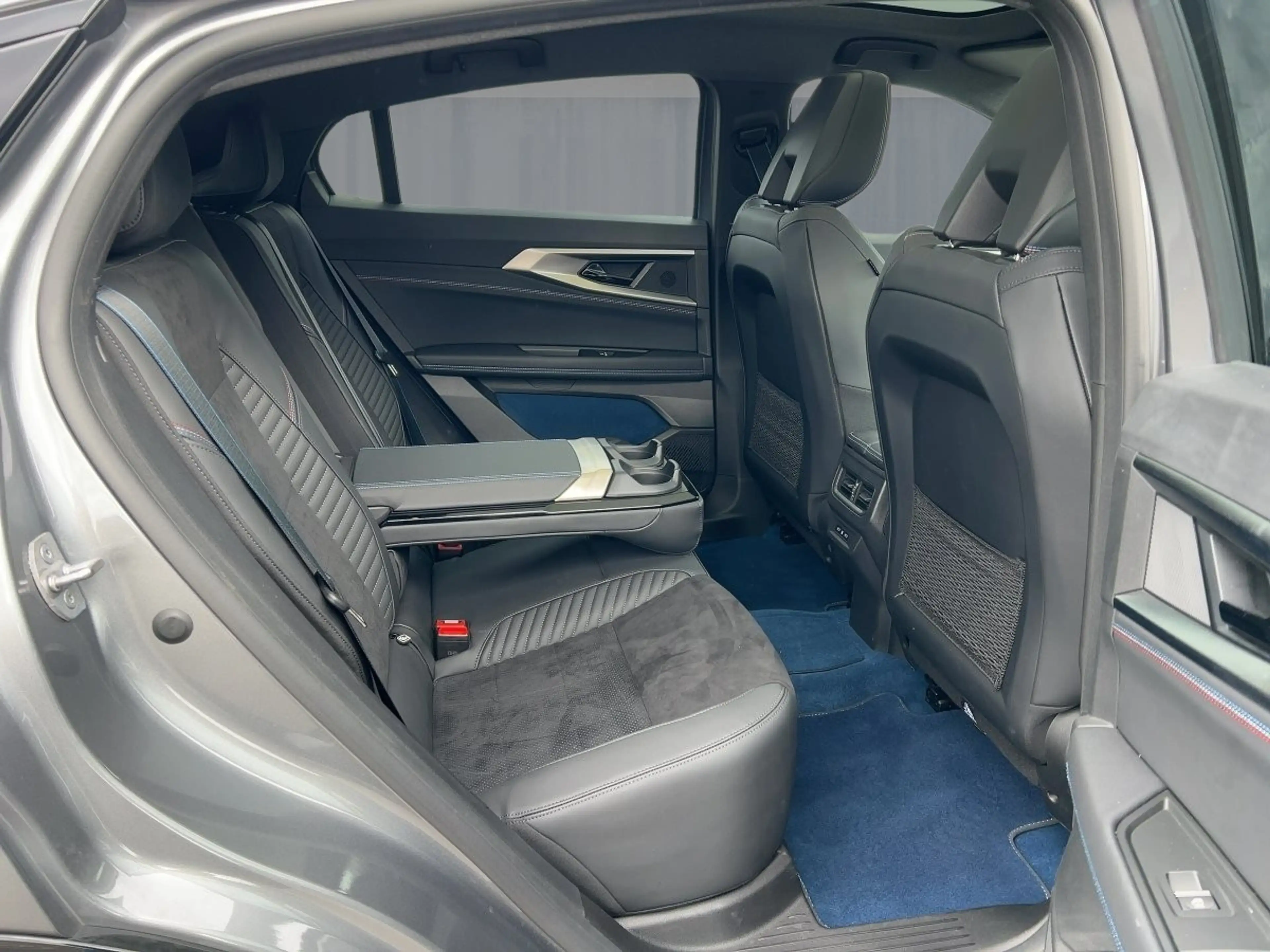Renault Rafale ATELIER ALPINE 4x4 E-TECH PLUG-IN HYBRID 300  AHK ABNEHMBAR — photo 9