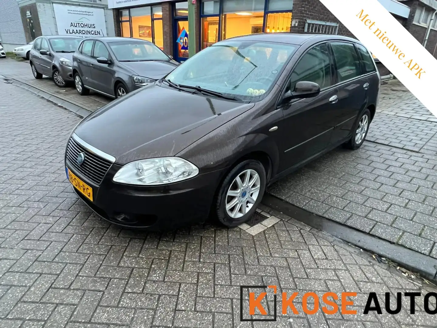 Fiat Croma 2.2 16v Business Connect Bruin - 1