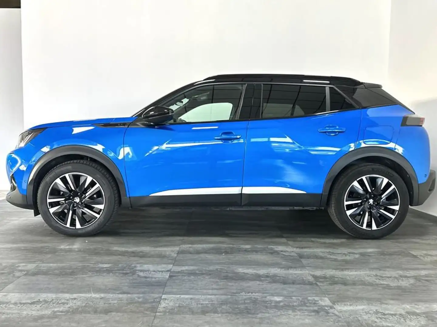 Peugeot 2008 motore elettrico 136 CV GT Pack Led 18" Navi Neop. Blau - 2