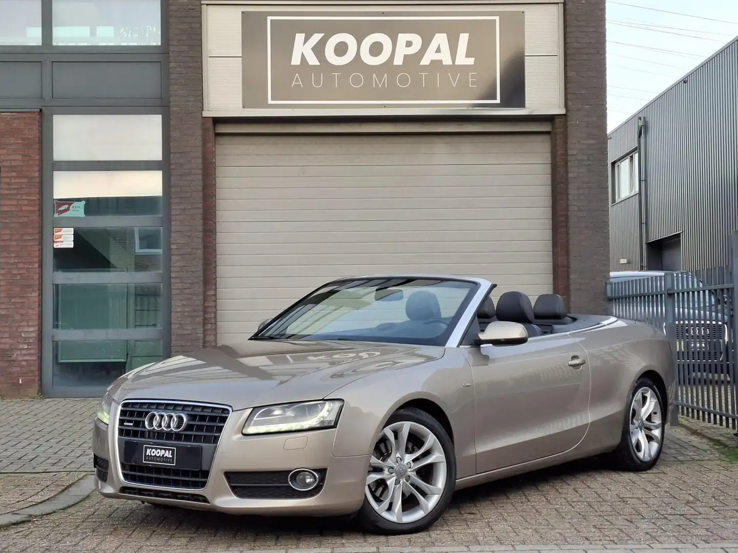 Audi A5 Cabriolet 1.8 TFSI | S-line | Xenon | Volledig Ond Beige - 1