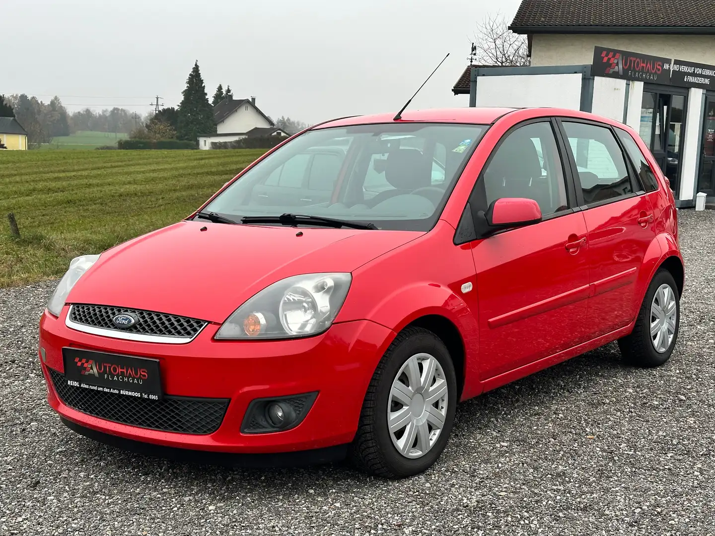 Ford Fiesta Connection Rot - 1