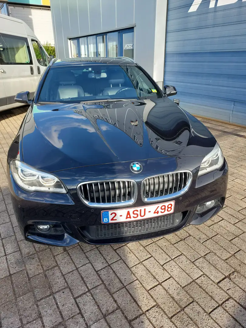 BMW 520 520d xDrive Touring Aut. Luxury Line Blauw - 2