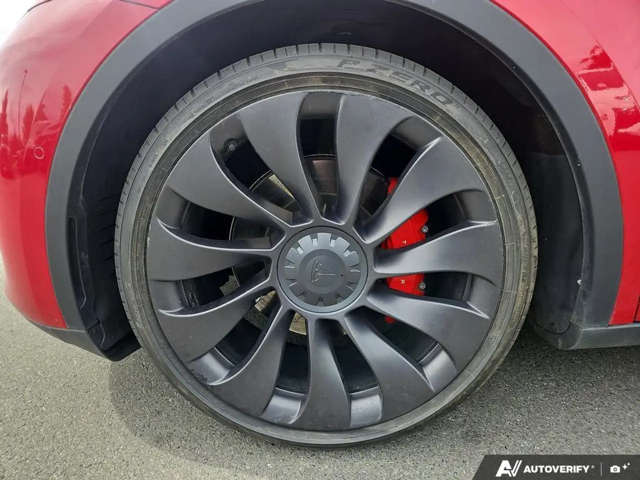 Tesla Model Y fotografie Tesla Model Y