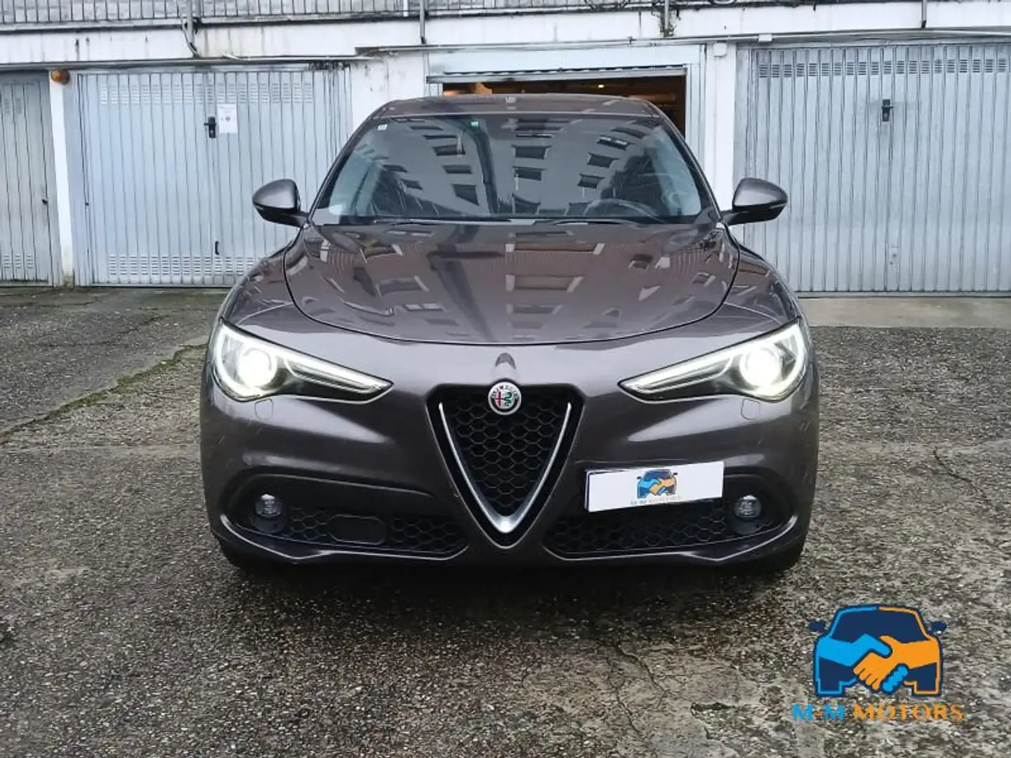 Alfa Romeo Stelvio 2.2 t Business rwd 180cv auto ProMMo Grau - 2