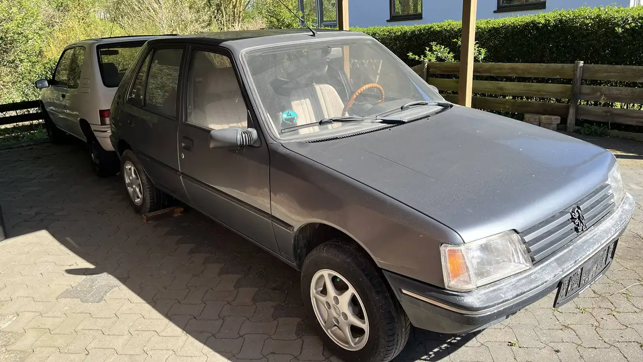 Peugeot 205 GR, foto 3