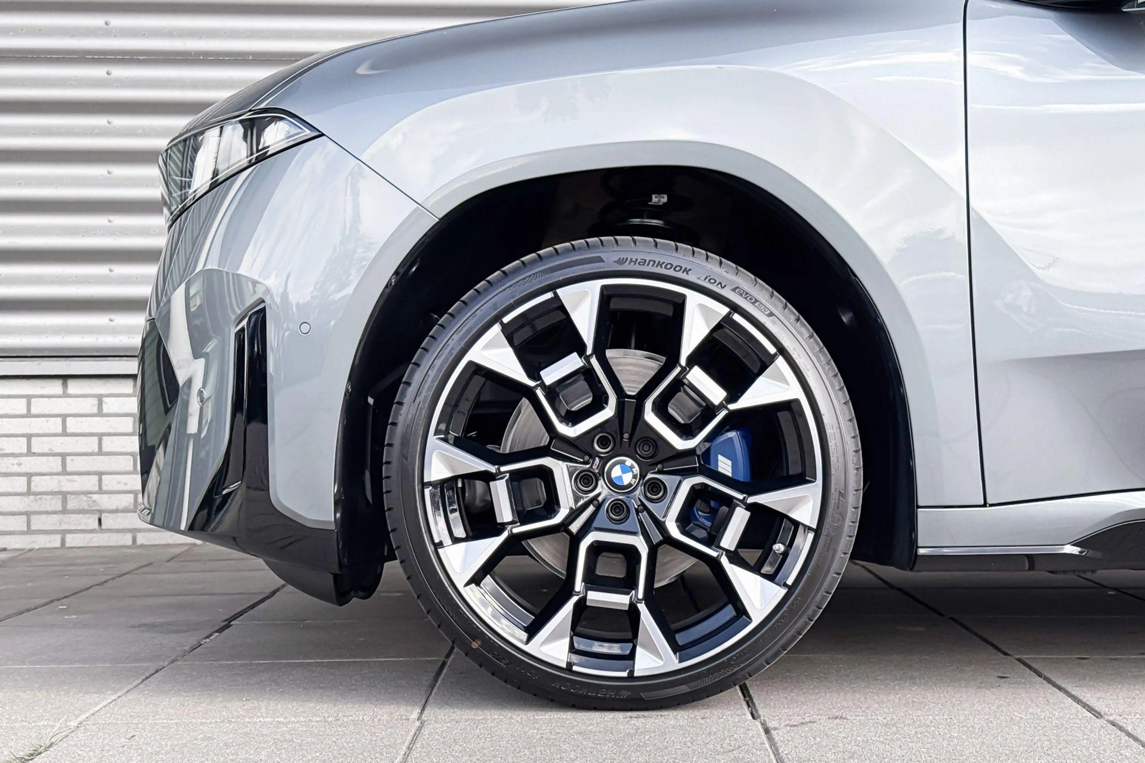 BMW iX3 40 eDrive 83 kWh — photo 3