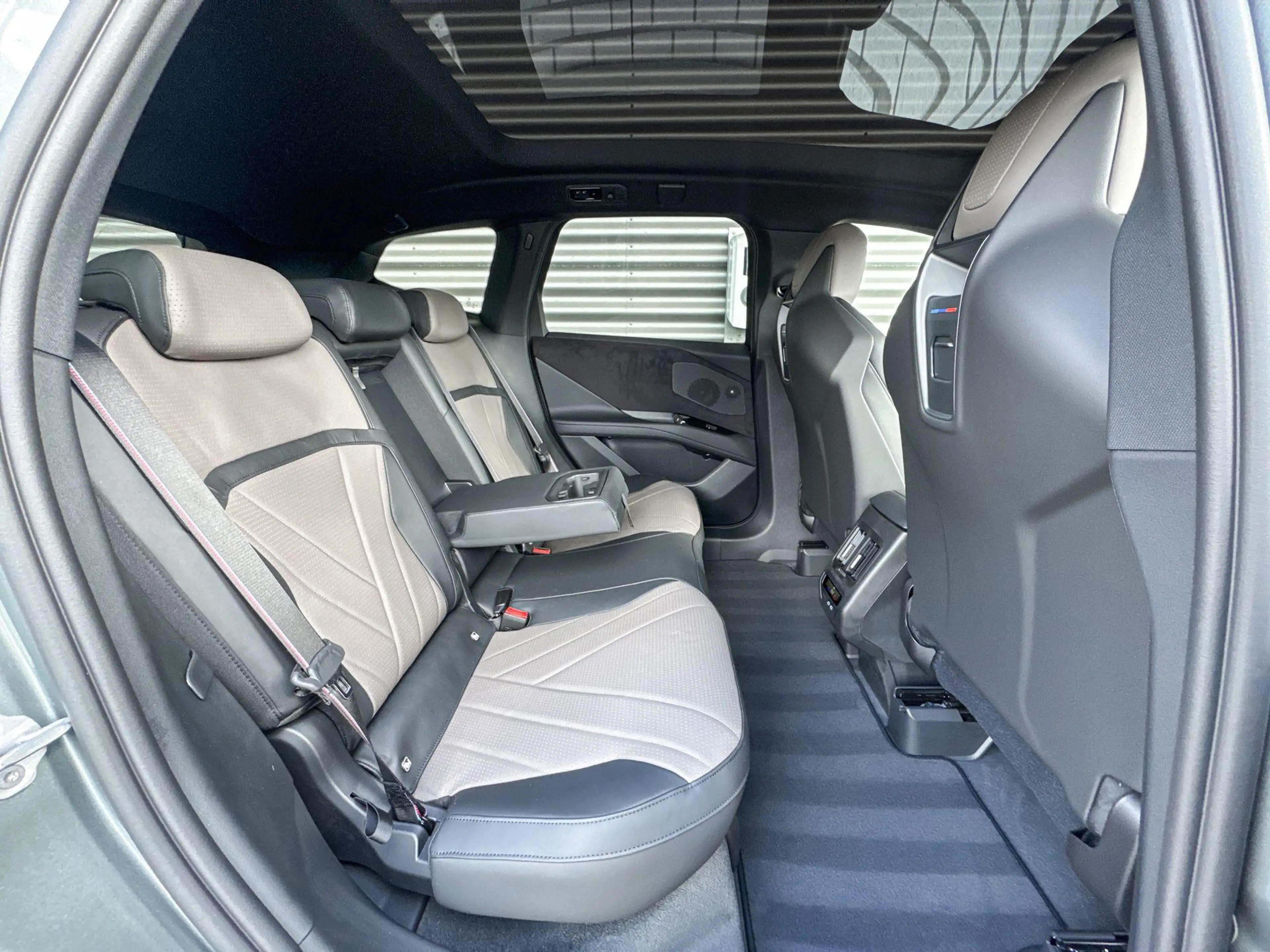 BMW iX3 40 eDrive 83 kWh — photo 9