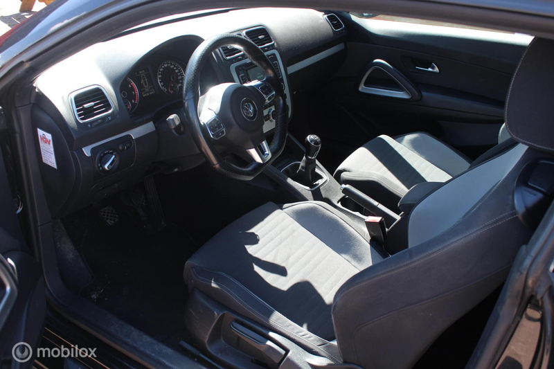 Volkswagen Scirocco 1.4 TSI Xenon/18Inch/Winterpakket/Navi/PDC — photo 10