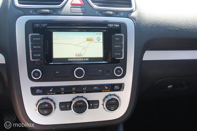 Volkswagen Scirocco 1.4 TSI Xenon/18Inch/Winterpakket/Navi/PDC — photo 19