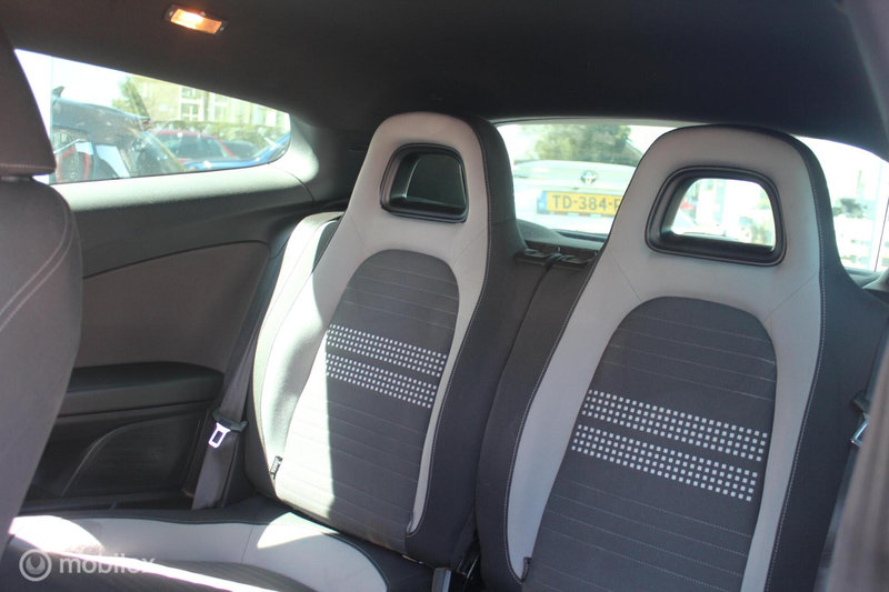 Volkswagen Scirocco 1.4 TSI Xenon/18Inch/Winterpakket/Navi/PDC — photo 13